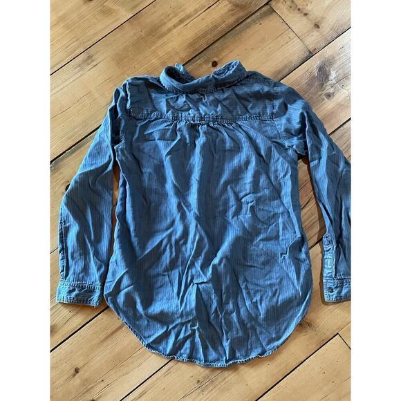 Anthropologie PILCRO Denim Button down blouse/top. Pockets. Floral. Womens Small - Picture 4 of 5